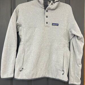 Patagonia Women's Pullover Fleece - Light Gray with Multicolor Logo, small